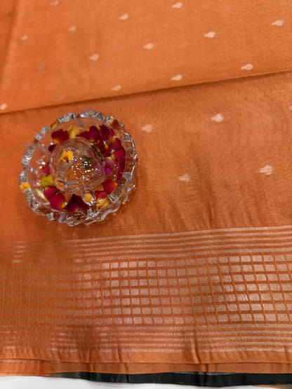 Semi Cotton Silk Saree with 2D Woven Buttas and Contrast Pallu – Elegant Daily and Festive Wear Saree