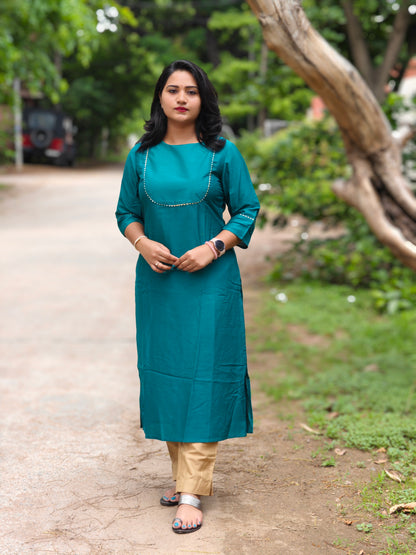 Green Poly Silk Solid Kurta with Pant Set for Women – Elegant Daily and Festive Wear