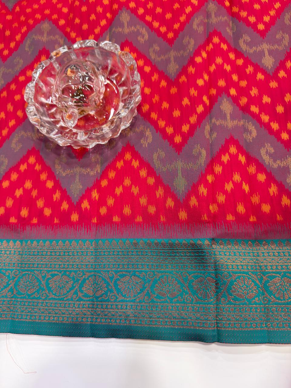 Soft Silk Ikkat Pochampally Saree with Traditional Woven Border and Blouse Piece for Women