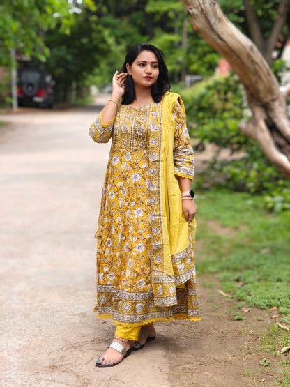 Cotton Anarkali Suit Set with Hand Embroidery, Zari Weaving and Lace Dupatta – Women’s Festive Wear