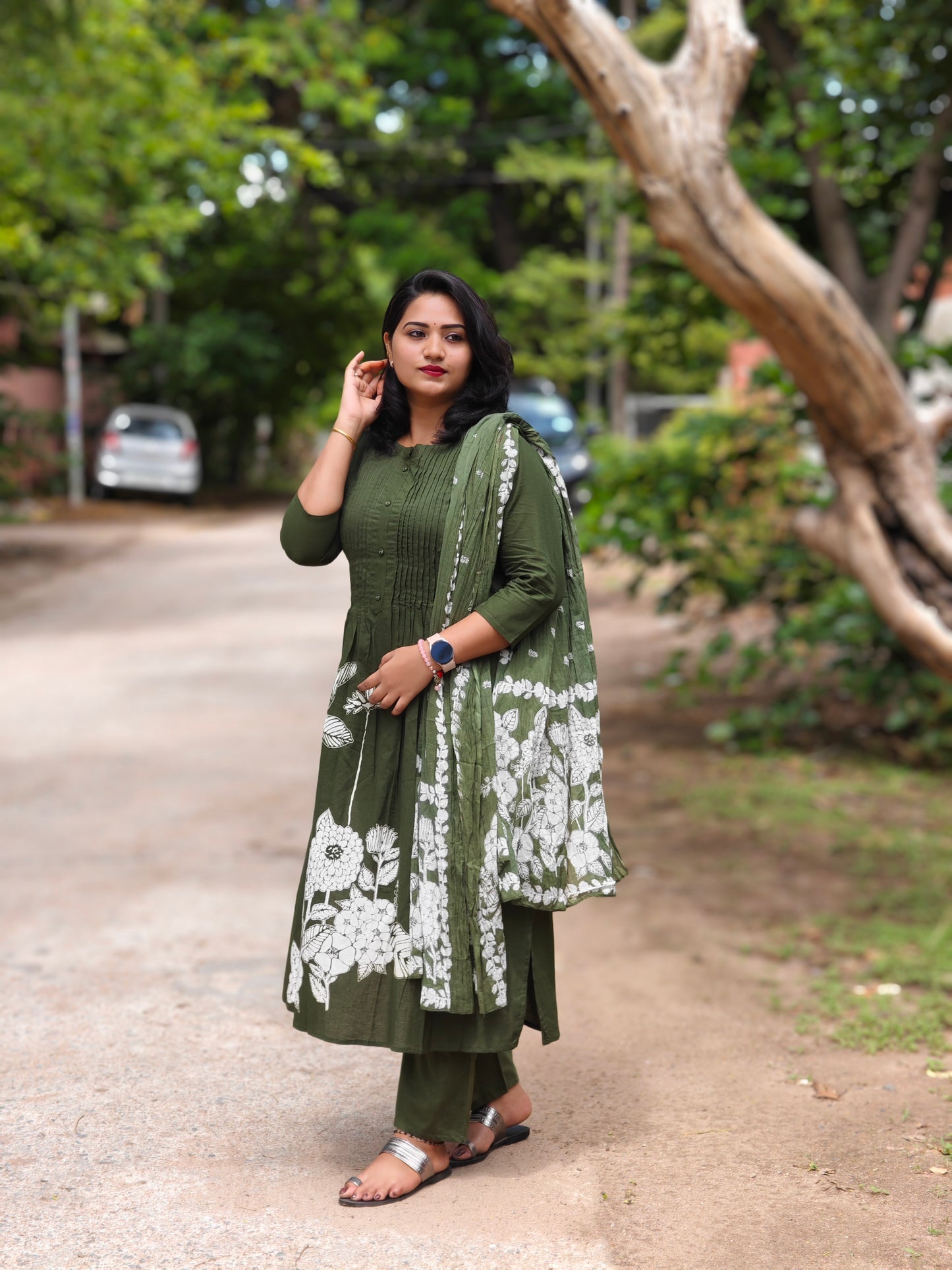 Cotton Straight Kurta Pant Dupatta Suit Set with Print and Pintex Detailing – Women’s Sizes 38 to 44