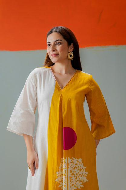 Cotton Kurti Pant Set for Women, Two Tone Panel Printed Kurta with V Neck, M to XXL