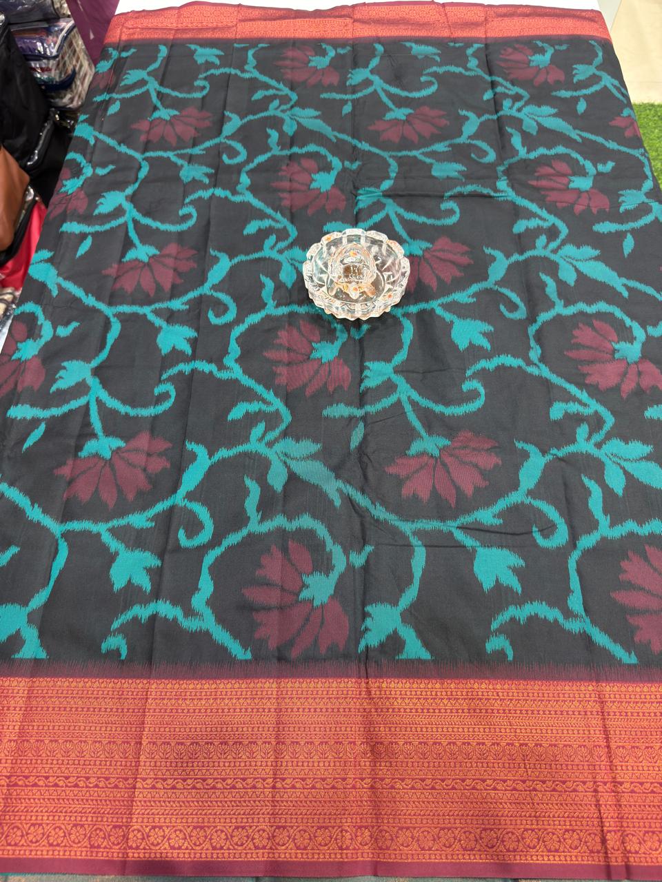 Soft Silk Ikkat Pochampally Saree with Traditional Woven Border and Blouse Piece for Women