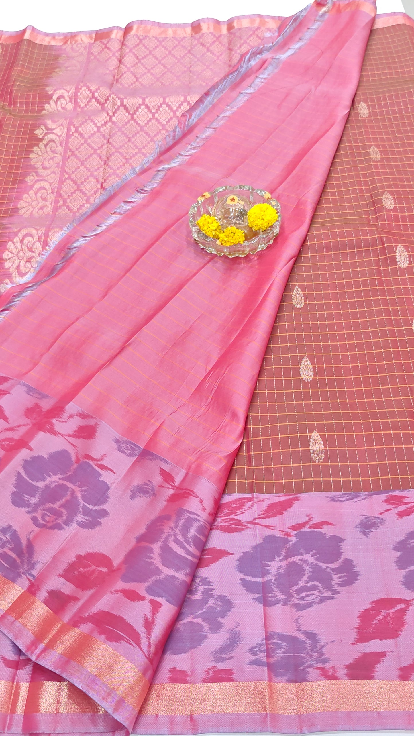 Handloom Soft Silk Checks Saree with Pochampally-Style Border