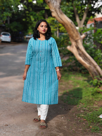Blue Cotton Striped Straight Kurta for Women with Button Placket – S to 3XL