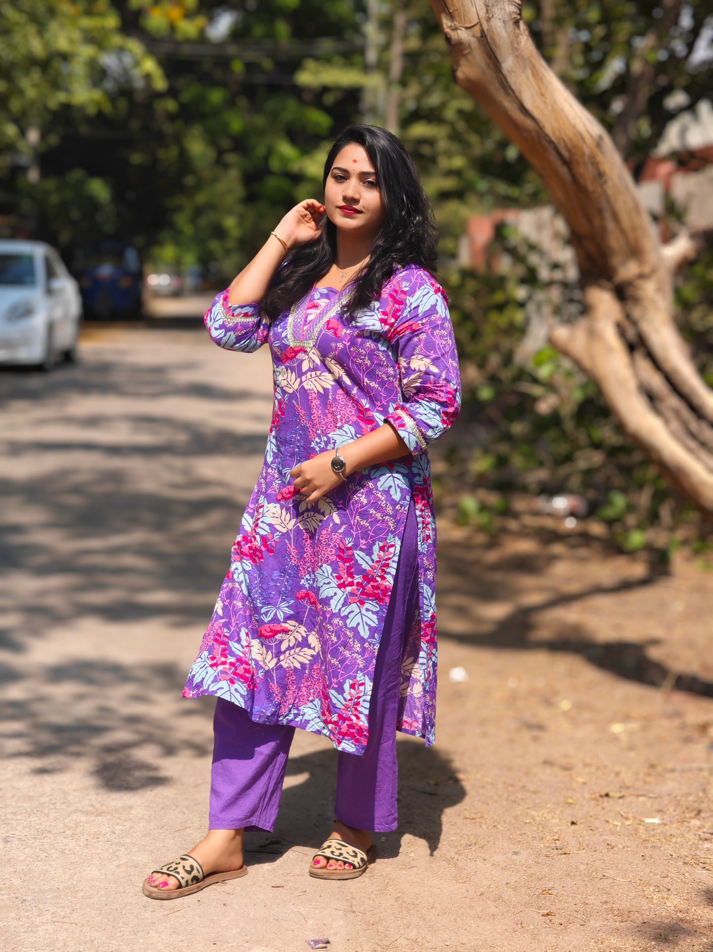 Cotton Printed Kurti Pant Set with Chest Jari Work and V-Neck Design – Summer Wear for Women