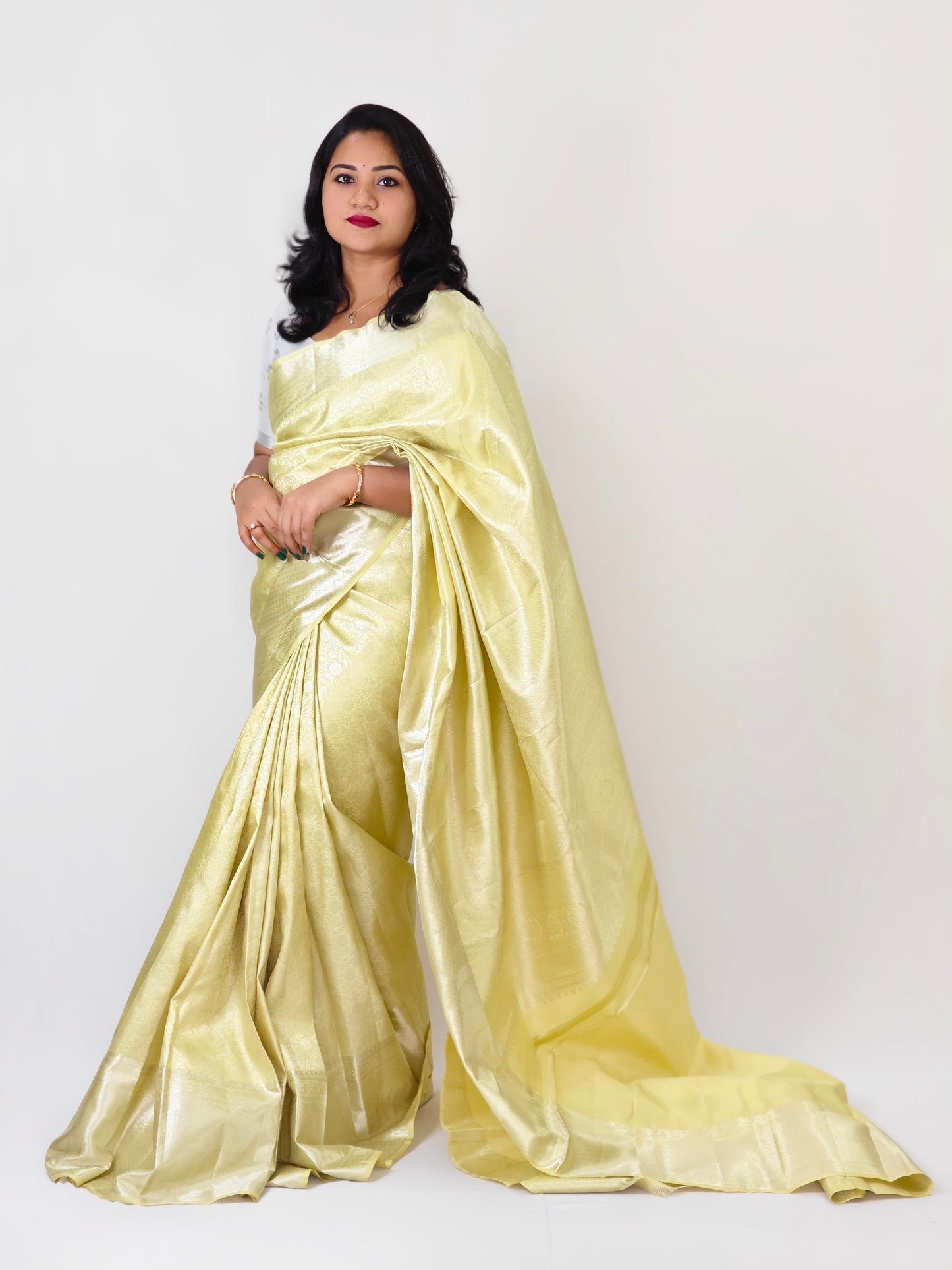 Pure Silk Handloom Saree for Women with Silver Zari – Lightweight, Silk Mark Certified