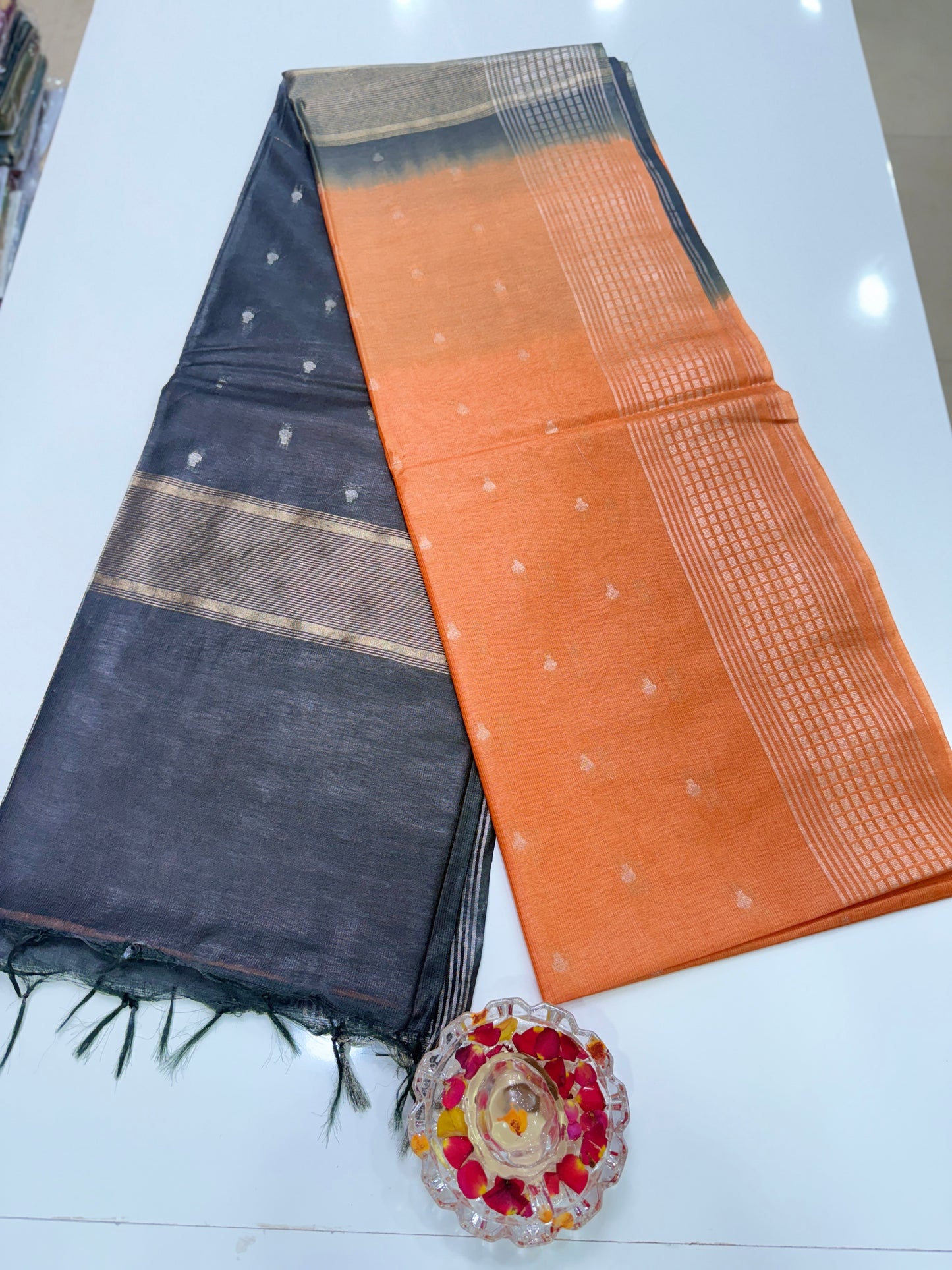 Semi Cotton Silk Saree with 2D Woven Buttas and Contrast Pallu – Elegant Daily and Festive Wear Saree
