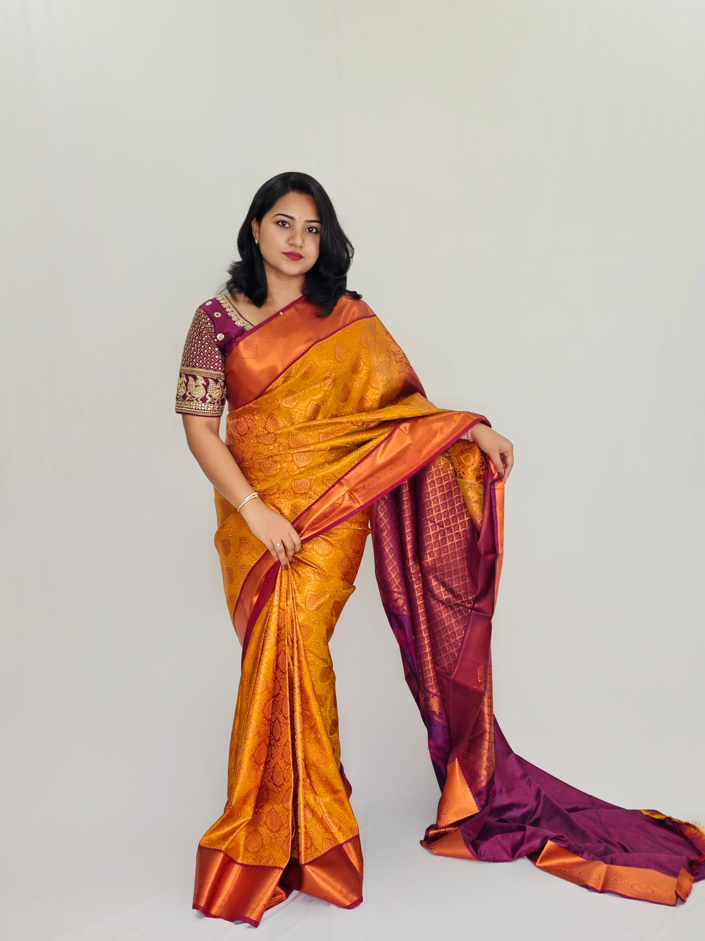 Bridal Kanchipuram Saree with Traditional Weaving and Embellishments – Women’s Wedding Saree
