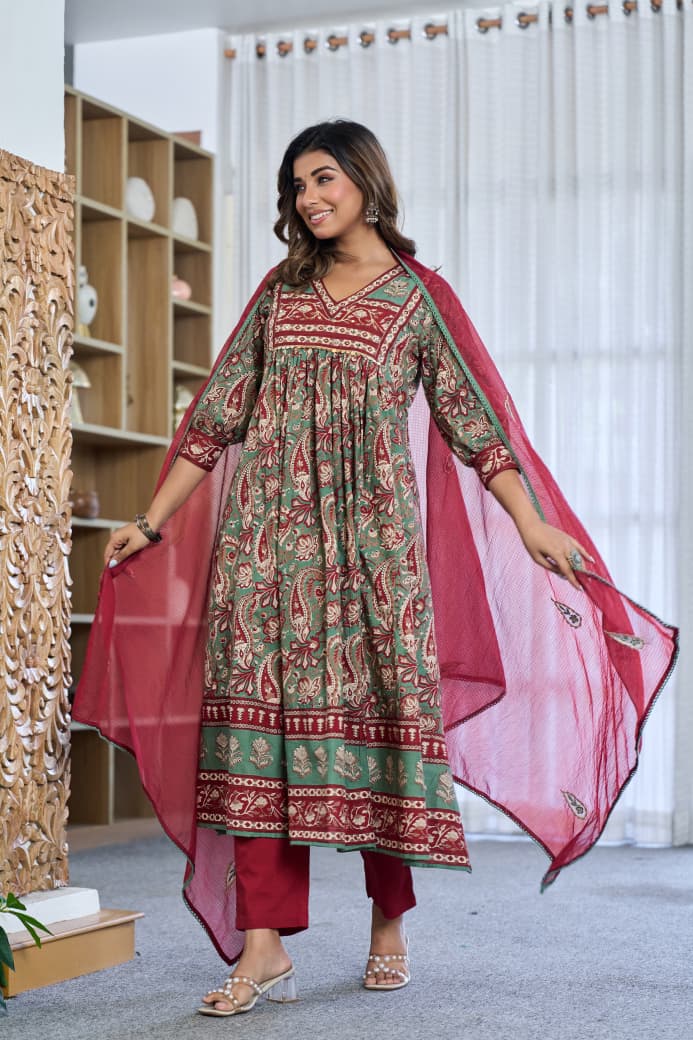 Cotton Kalamkari Printed Kurti Pant Set with Kota Doria Dupatta for Women, V-Neck Straight Kurta Ethnic Set