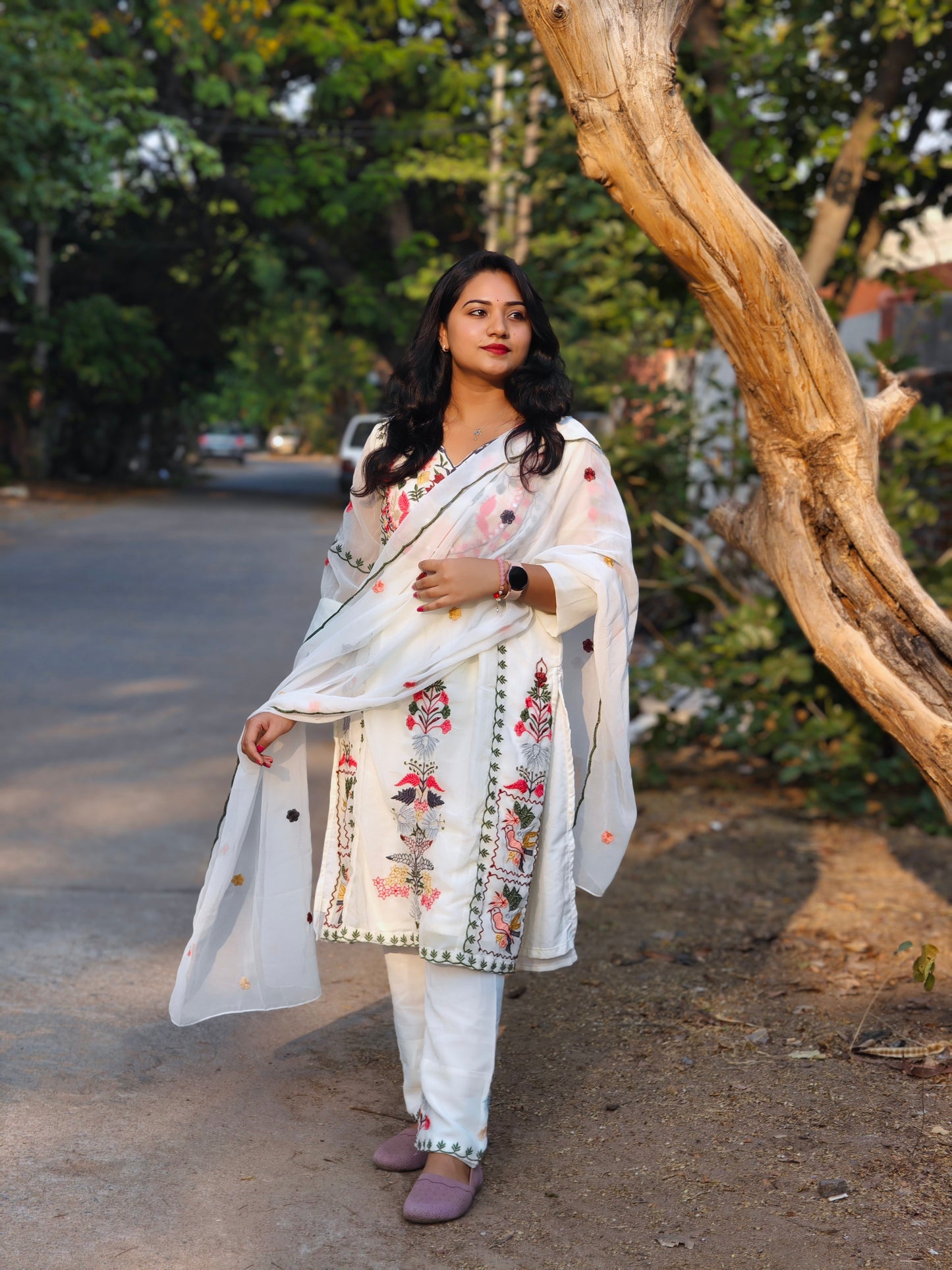 Pearl White Georgette Embroidered Suit Set with Dupatta – Sizes M to 3XL