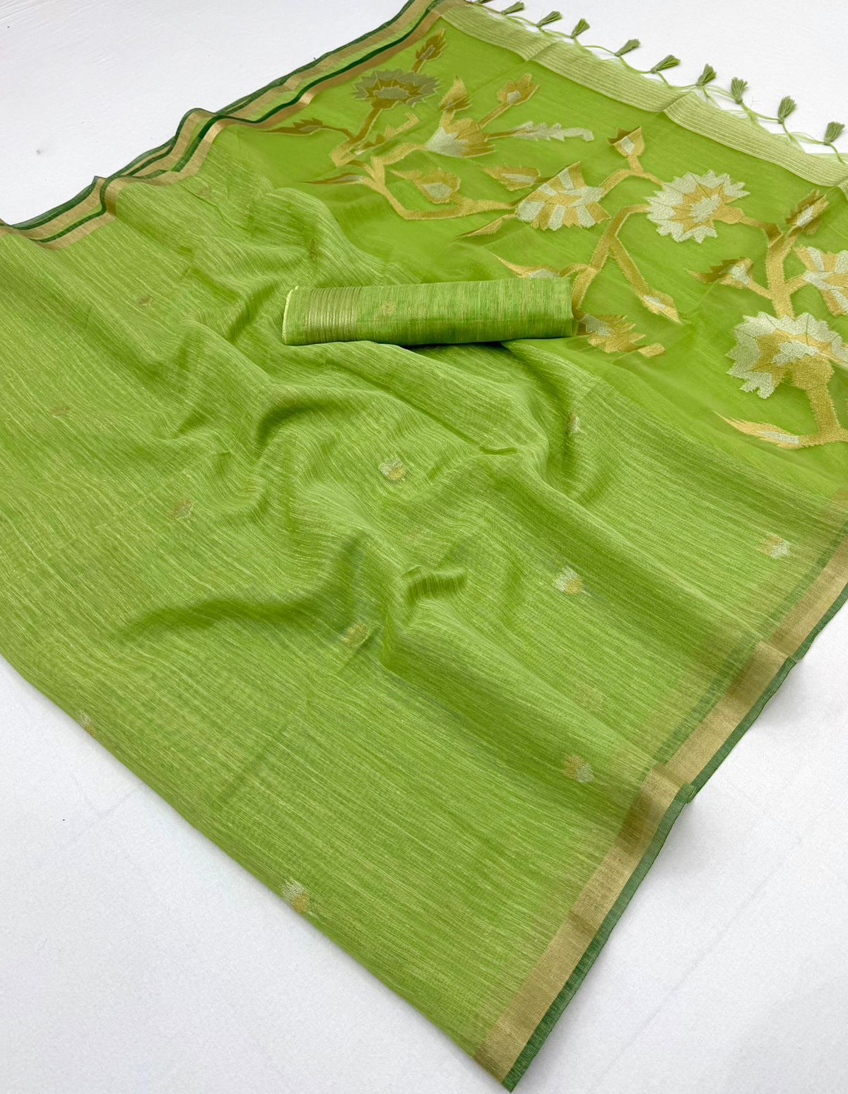 Munga Silk Handloom-Style Saree with Botanical Vine Weave