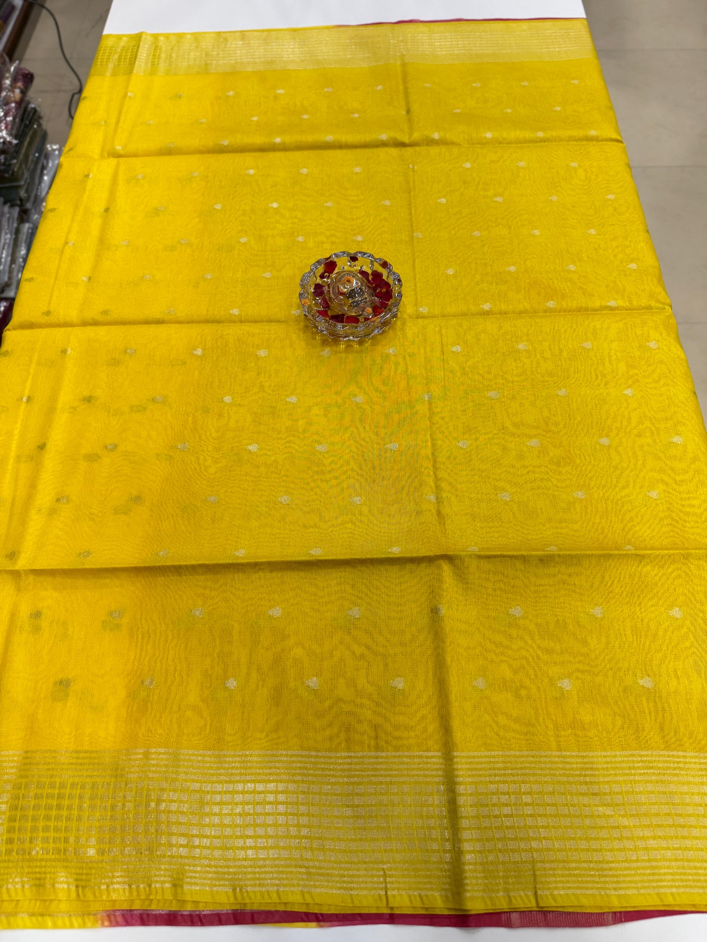 Semi Cotton Silk Saree with 2D Woven Buttas and Contrast Pallu – Elegant Daily and Festive Wear Saree