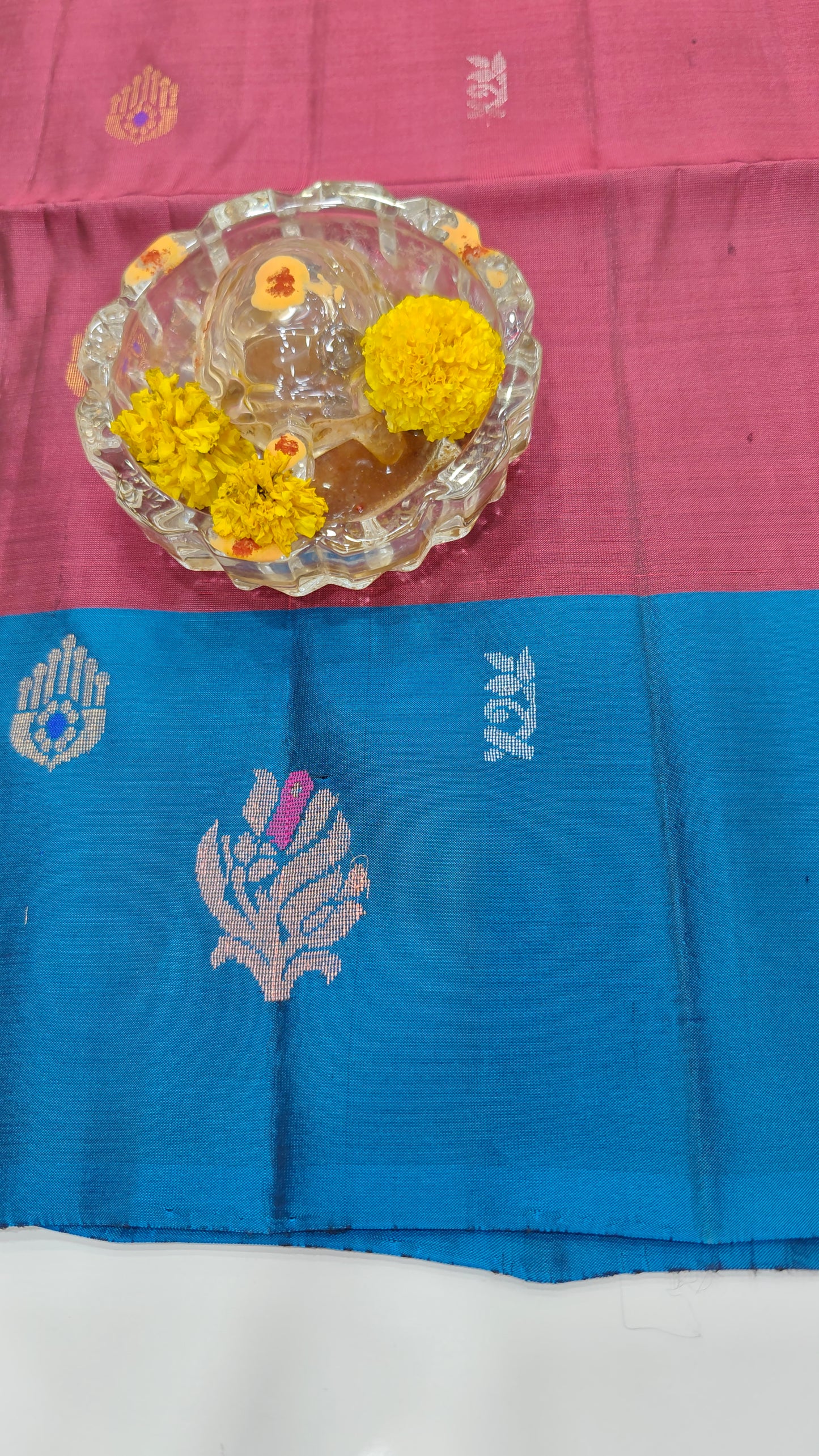 Pure Handloom Silk Saree with Heritage Contrast Pallu and Woven Motifs