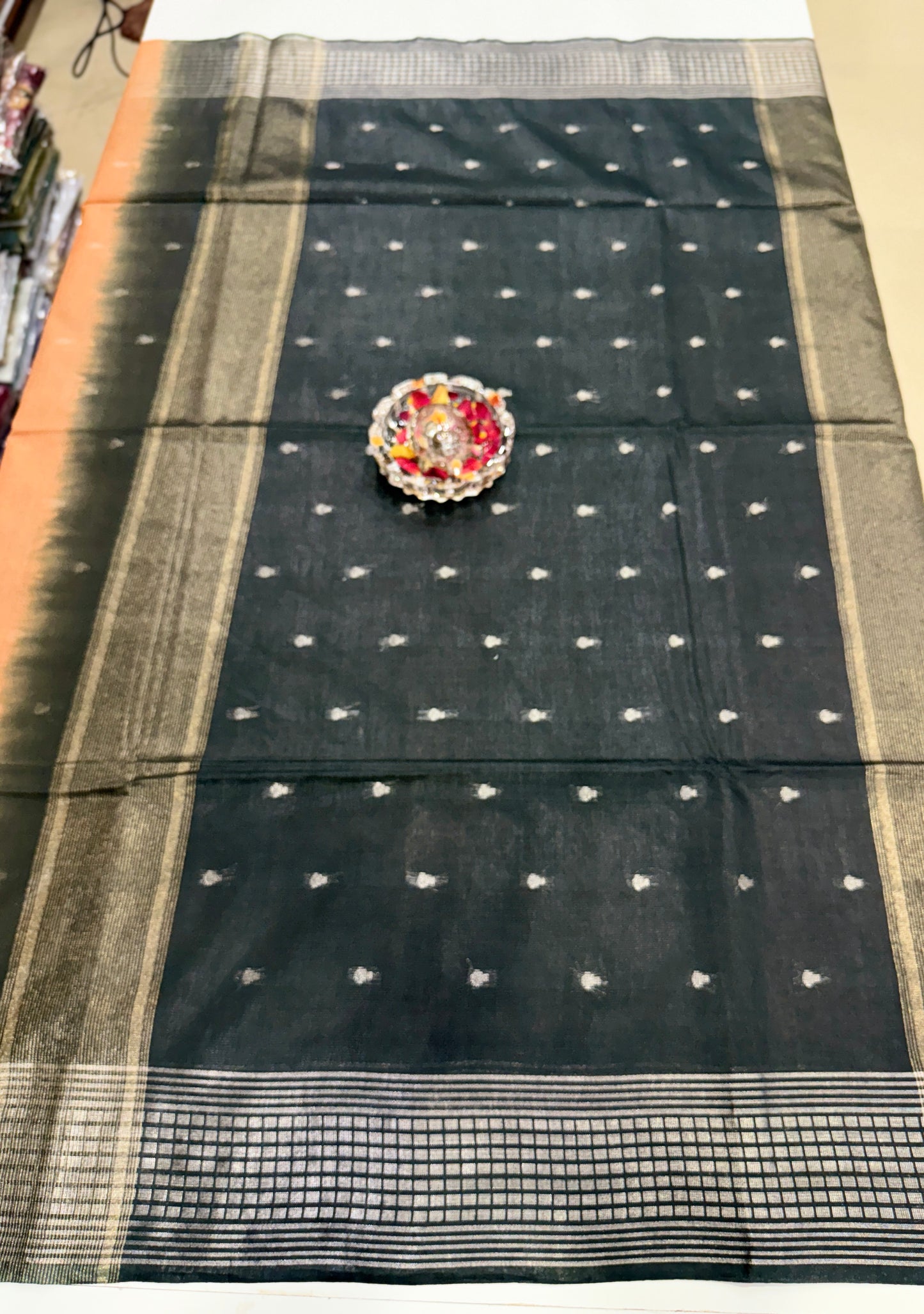 Semi Cotton Silk Saree with 2D Woven Buttas and Contrast Pallu – Elegant Daily and Festive Wear Saree