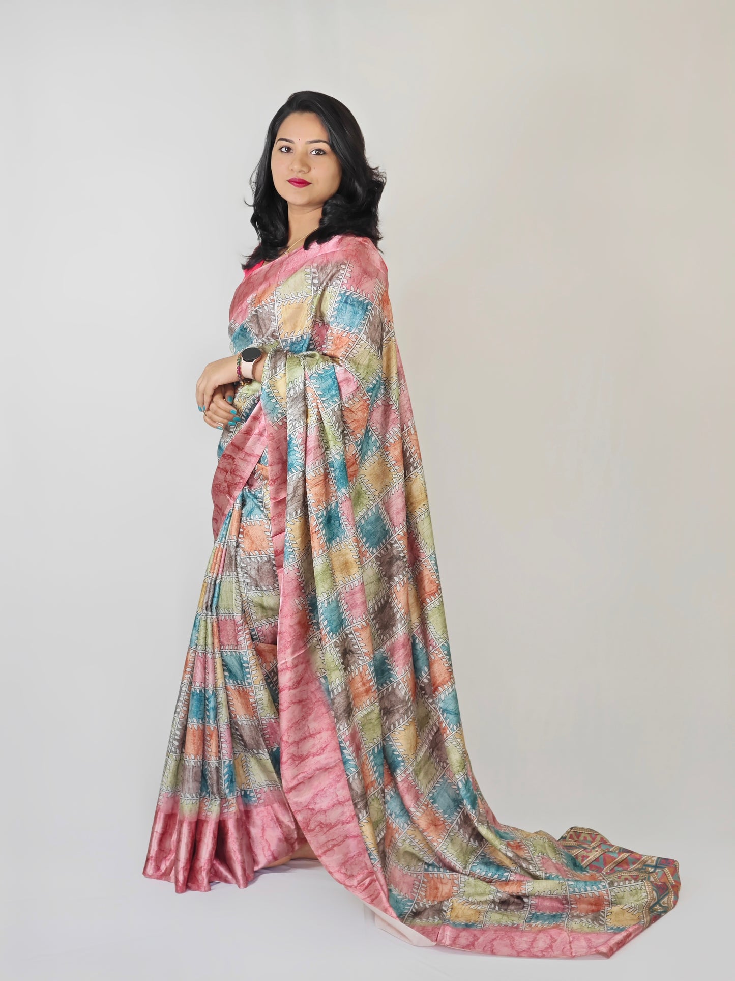 Pure Silk Dola Digital Printed Saree with Matching Digital Print Blouse Fabric