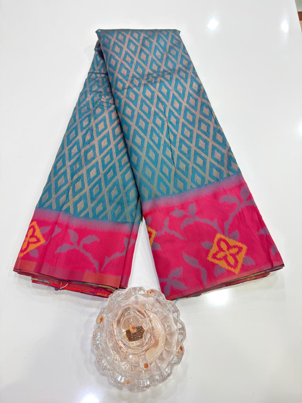 Soft Silk Ikkat Pochampally Saree with Traditional Woven Border and Blouse Piece for Women