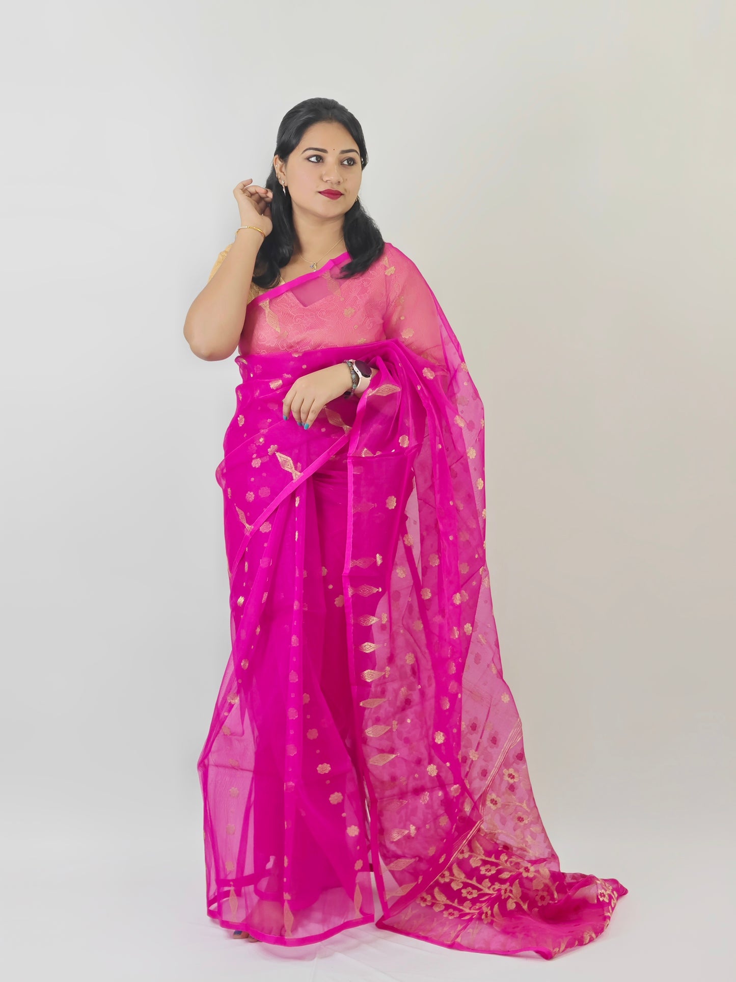 Handwoven Muslin Jamdani Saree with Traditional Weaving and Blouse Piece for Women